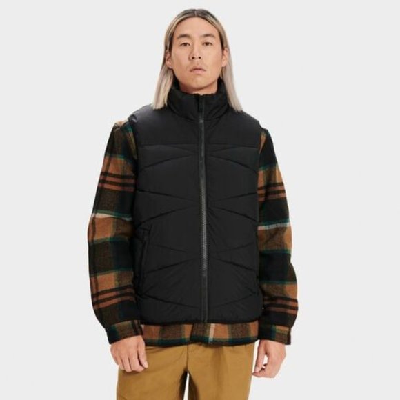 🎁 UGG Curtis Men's Water Resistant Puffer Vest - Picture 4 of 8